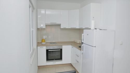 apartment_jadranka_rogoznica_a4_kitchen