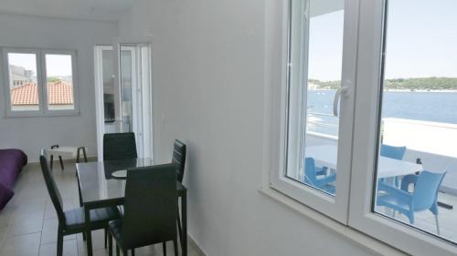 apartment_jadranka_rogoznica_a4_kitchen_2