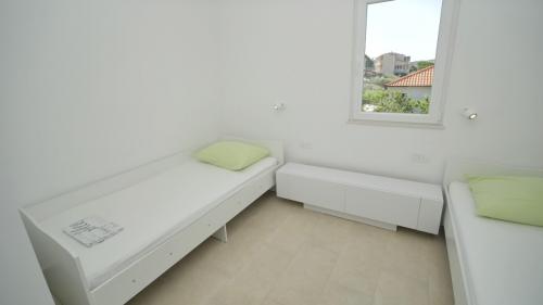 apartment_jadranka_rogoznica_a4_single_bed_room