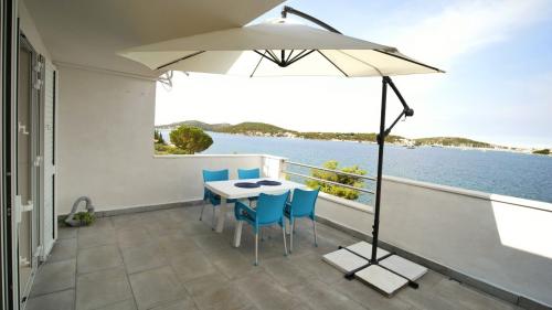 apartments_jadranka_rogoznica_a4_terrase1